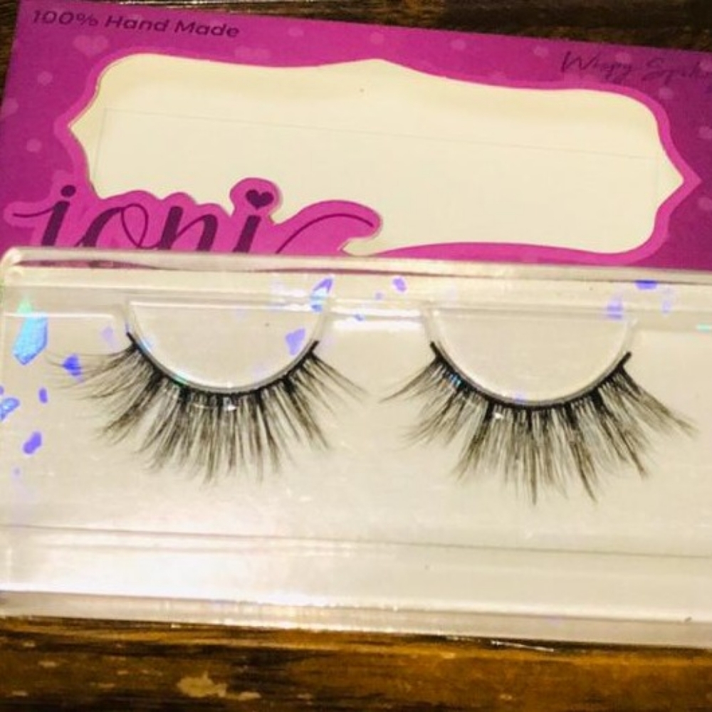 Lashes